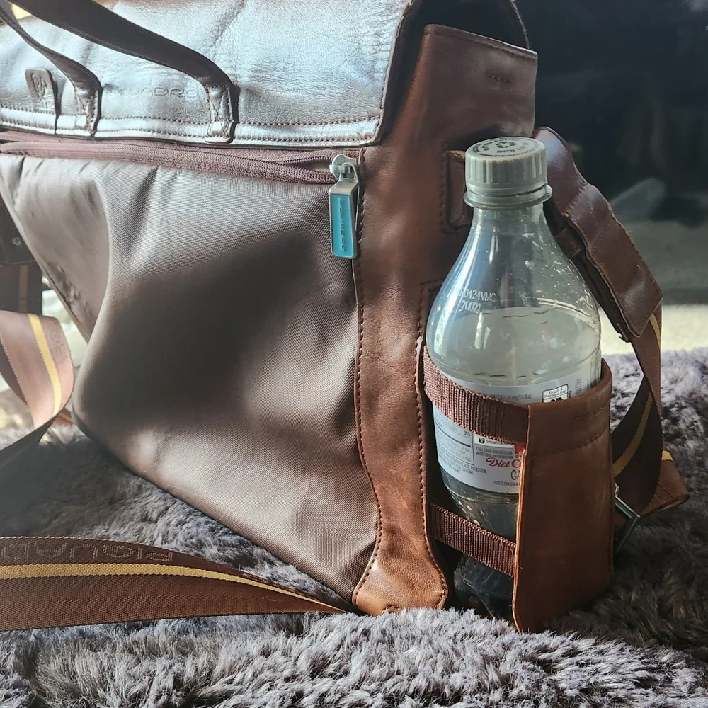 Piquadro fine leather Brown Laptop, business, messenger, bag. Rare find. - Picture 6 of 16